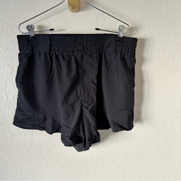 NEW Free people get your flirt on black shorts size L - Picture 7 of 7